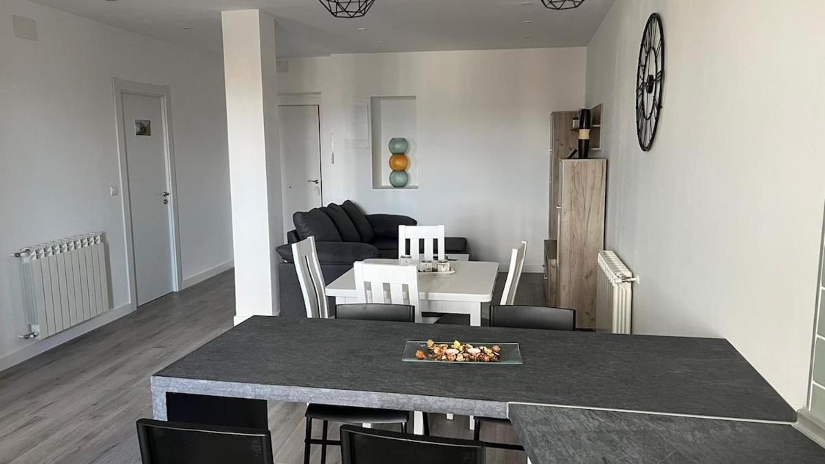 Apartament Apartamento Nuevo Casco Antiguo Ponferrada Zewnętrze zdjęcie